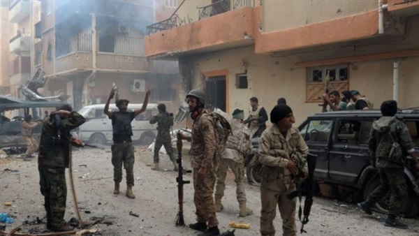 مقتل وإصابة أربعة جنود بالجيش الليبي إثر الاشتباكات ببنغازي