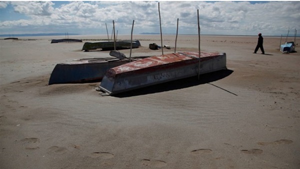 جفاف ثاني أكبر بحيرة في بوليفيا