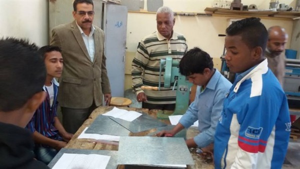 355 ألف طالب وطالبة على مستوى 1249 مدرسة بالمحافظات ينتظمون فى الدراسة 355 ألف طالب وطالبة على مستوى 1249 مدرسة بالمحافظات ينتظمون فى الدراسة