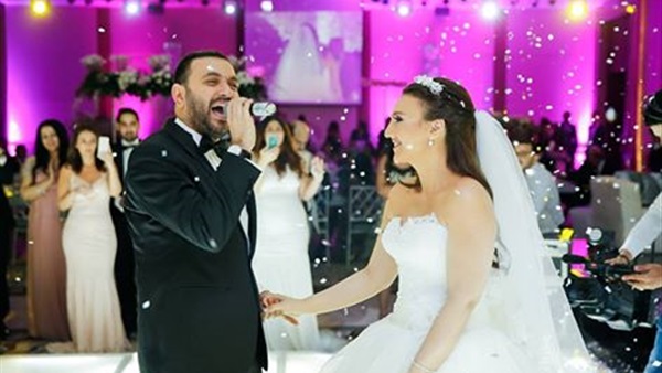 كريم محسن لزوجته: «عيد حب سعيد حبيبتي» كريم محسن لزوجته: «عيد حب سعيد حبيبتي»