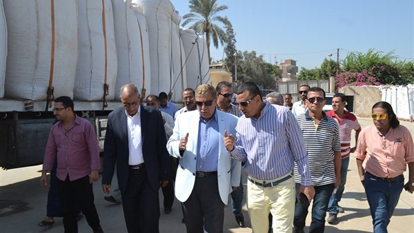 بالصور.. محافظ الإسماعيلية يتفقد إحدى المشروعات الاسثمارية الجديدة بالصور.. محافظ الإسماعيلية يتفقد إحدى المشروعات الاسثمارية الجديدة