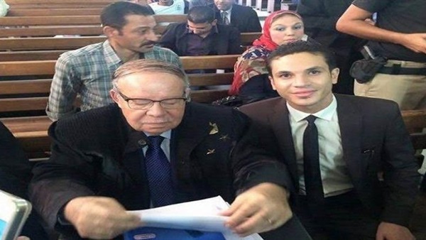 بالصورة.. فتحي سرور يعود للأضواء من بوابة «جنايات المحلة» بالصورة.. فتحي سرور يعود للأضواء من بوابة «جنايات المحلة»