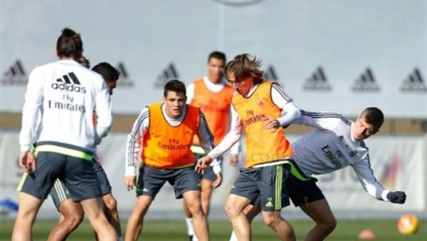 ريال مدريد ينهي إستعداداته لمواجهة روما بدوري الأبطال ريال مدريد ينهي إستعداداته لمواجهة روما بدوري الأبطال