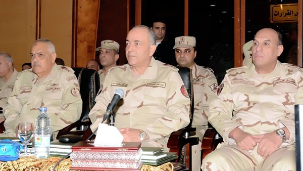 الفريق محمود حجازى يشهد «جاسر - 110» لقوات الدفاع الجوي الفريق محمود حجازى يشهد «جاسر - 110» لقوات الدفاع الجوي