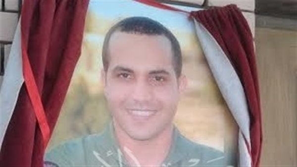 إزاحة الستار عن قاعة تحمل إسم شهيد الطائرة بالغردقة إزاحة الستار عن قاعة تحمل إسم شهيد الطائرة بالغردقة