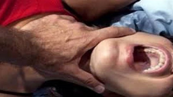 حارس عقار يقتل ابنته لشكه في سلوكها حارس عقار يقتل ابنته لشكه في سلوكها