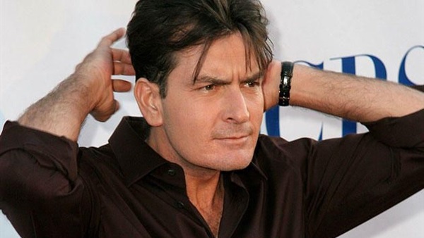 سيارة «شارلي شين» للبيع بـ 325 ألف دولار سيارة «شارلي شين» للبيع بـ 325 ألف دولار