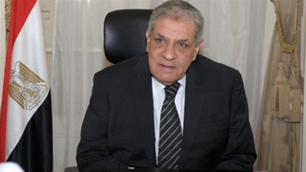 قرار جمهوري بتشكيل لجنة برئاسة محلب لاسترداد الأراضي قرار جمهوري بتشكيل لجنة برئاسة محلب لاسترداد الأراضي