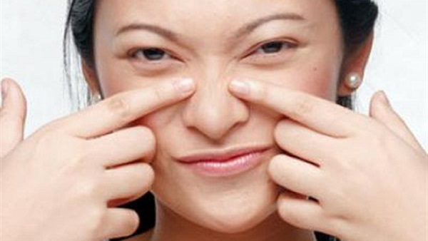 7 طرق طبيعية للتخلص من الرؤوس السوداء 7 طرق طبيعية للتخلص من الرؤوس السوداء