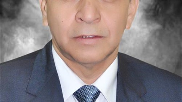 محافظ الوادى الجديد: يقيل مدير التربية والتعليم من منصبه محافظ الوادى الجديد: يقيل مدير التربية والتعليم من منصبه