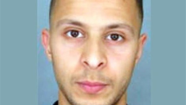 «درنيير أور»: المشتبه به الرئيسي بتفحيرات باريس اختبأ بشقة 3 أسابيع «درنيير أور»: المشتبه به الرئيسي بتفحيرات باريس اختبأ بشقة 3 أسابيع