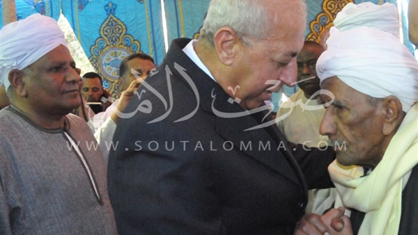 بالفيديو والصور.. محافظ أسوان يشهد الصلح بين «أل مصيخ والحسناب» بالفيديو والصور.. محافظ أسوان يشهد الصلح بين «أل مصيخ والحسناب»