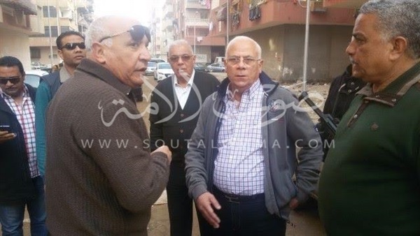 بالصور.. محافظ الإسماعيلية يقود حملة مكبرة لنظافة المقابر بالصور.. محافظ الإسماعيلية يقود حملة مكبرة لنظافة المقابر