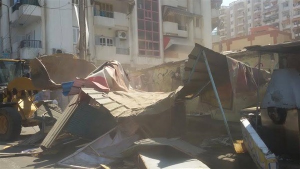 حملة للقضاء على الإشغالات بحي الشرق ببورسعيد حملة للقضاء على الإشغالات بحي الشرق ببورسعيد