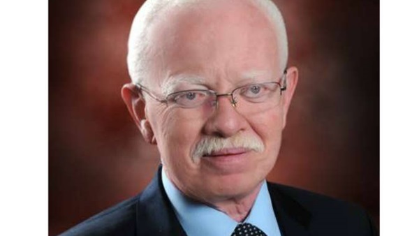 سياسي: إعلان السيسي حل مشاكل  المستثمرين «بادرة إيجابية» 