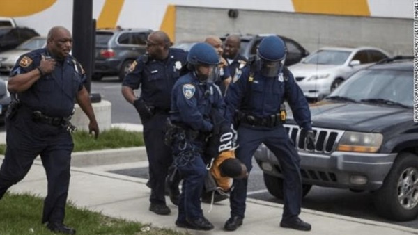 اعتقال شخص على خلفية حادث إطلاق النار العشوائي بولاية«ميتشيجان» الأمريكية اعتقال شخص على خلفية حادث إطلاق النار العشوائي بولاية«ميتشيجان» الأمريكية