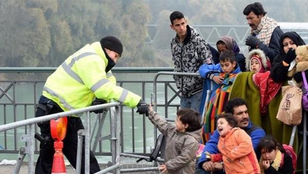 النمسا وسلوفينيا تقرران منع دخول اللاجئين القادمين من أفغانستان