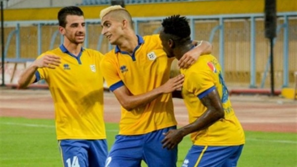 أحمد سمير يحرز الهدف الثاني للإسماعيلي في شباك الجيش