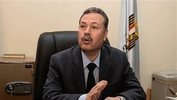 وزير التربية والتعليم يسافر الى فرنسا بزعم حضور مؤتمر لمحو الأمية وزير التربية والتعليم يسافر الى فرنسا بزعم حضور مؤتمر لمحو الأمية