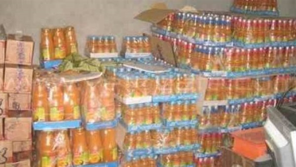 التحفظ على مصنع عصائر فاسدة بالمنيا التحفظ على مصنع عصائر فاسدة بالمنيا