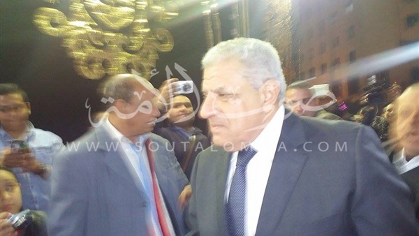 بالصور.. إبراهيم محلب يشارك في عزاء «هيكل» بالصور.. إبراهيم محلب يشارك في عزاء «هيكل»