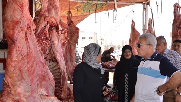 محافظ بورسعيد: يتفقد إحدي شوادر اللحوم ويؤكد سعر الكيلو 55 جنية محافظ بورسعيد: يتفقد إحدي شوادر اللحوم ويؤكد سعر الكيلو 55 جنية