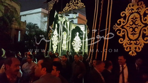 بالصور.. إنتهاء عزاء «هيكل» بمسجد عمر مكرم بالصور.. إنتهاء عزاء «هيكل» بمسجد عمر مكرم