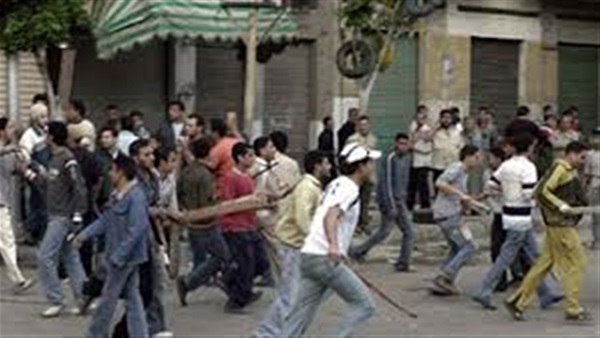 إصابة 10 أشخاص فى مشاجرة بين عائلتين بالمنيا إصابة 10 أشخاص فى مشاجرة بين عائلتين بالمنيا