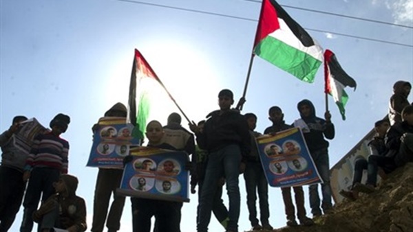 اسرائيل تدين تقديم ايران مساعدات مالية لاهالي فلسطينيين 