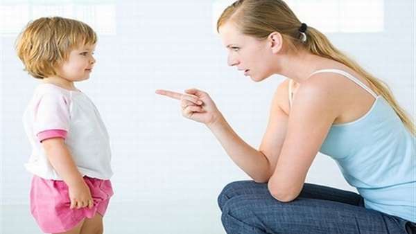 كيف تمنعى طفلك من «نقل الكلام»