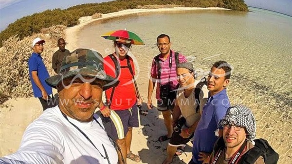بالصور..«شباب بيحب مصر» يشاركون حملة لتنشيط السياحة بالبحر الأحمر بالصور..«شباب بيحب مصر» يشاركون حملة لتنشيط السياحة بالبحر الأحمر