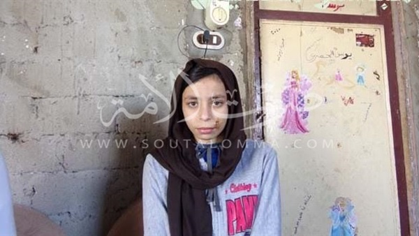 بالصور.. طالبة تعتدى على زميلتها بـ «موس حلاقة» بالدقهلية بالصور.. طالبة تعتدى على زميلتها بـ «موس حلاقة» بالدقهلية