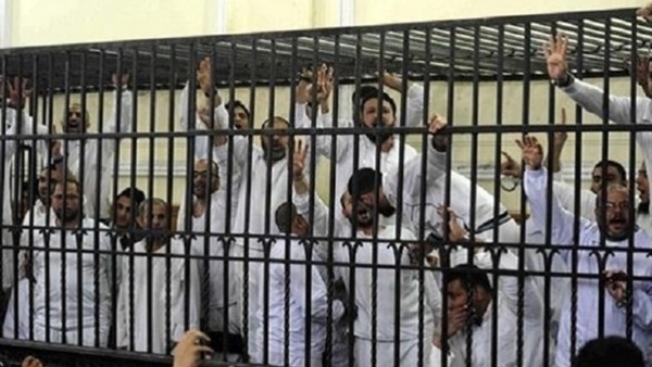 دفاع «بورسعيد» عن أهالي المدينة: دفعوا ثمن الدفاع عن الوطن مرارًا دفاع «بورسعيد» عن أهالي المدينة: دفعوا ثمن الدفاع عن الوطن مرارًا