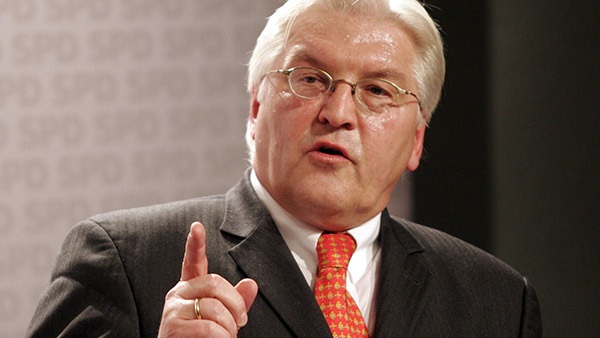 وزير خارجية ألمانيا يدعو إلى إجراء حوار سياسي في سوريا وزير خارجية ألمانيا يدعو إلى إجراء حوار سياسي في سوريا