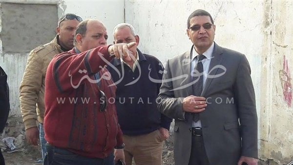 بالصور.. سكرتير بورسعيد يتفقد منطقة الصوامع بحى الشرق بالصور.. سكرتير بورسعيد يتفقد منطقة الصوامع بحى الشرق