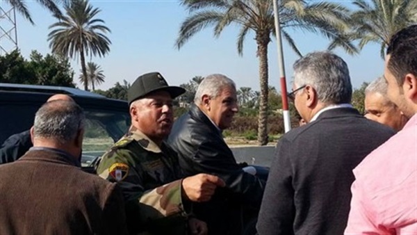 محلب وكامل الوزير يتفقدان سير العمل بميناء شرق بورسعيد محلب وكامل الوزير يتفقدان سير العمل بميناء شرق بورسعيد