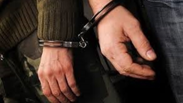 ضبط عامل وزوجته بدشنا بعد سرقتهم محل ذهب بالقاهرة ضبط عامل وزوجته بدشنا بعد سرقتهم محل ذهب بالقاهرة