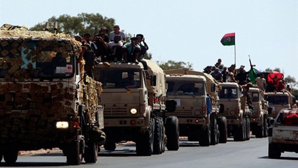 الجيش الليبي يحبط هجوماً بسيارة مفخخة غرب بنغازي الجيش الليبي يحبط هجوماً بسيارة مفخخة غرب بنغازي