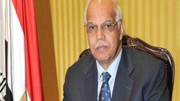 محافظ القاهرة يتفقد موقع حادث انهيار «بشق الثعبان» 