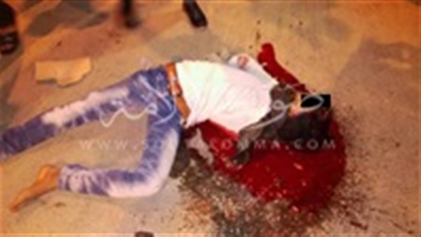 بالصور.. عاجل: إرهابيون يذبحون شابين بأكبر ميادين العريش بالصور.. عاجل: إرهابيون يذبحون شابين بأكبر ميادين العريش
