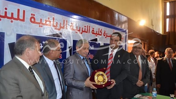 جامعة الإسكندرية تكرم رئيس الاتحاد المصرى لكرة اليد