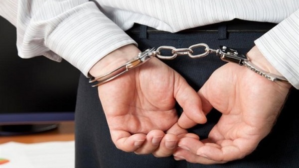 القبض علي شخص ينتحل صفة مفتش تموين الفيوم القبض علي شخص ينتحل صفة مفتش تموين الفيوم