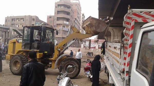 بالصور.. محافظ الشرقية يقود حملة لرفع الإشغالات والباعة الجائلين بالصور.. محافظ الشرقية يقود حملة لرفع الإشغالات والباعة الجائلين