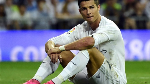 «رونالدو» يطالب بالرحيل عن صفوف ريال مدريد «رونالدو» يطالب بالرحيل عن صفوف ريال مدريد