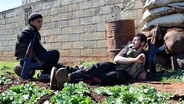 المرصد السوري: مقتل 18 عنصرا من «جبهة ثوار سوريا» بالقنيطرة