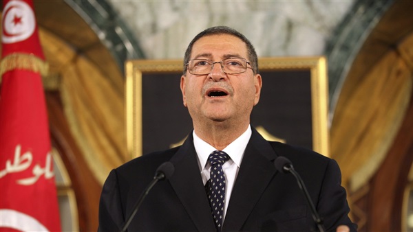 رئيس الحكومة التونسية يشيد بجهود وحدات الجيش 