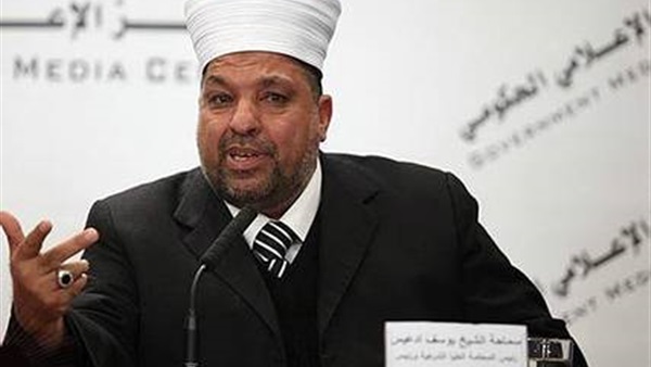 وزير الأوقاف الفلسطيني يستنكر«حفريات»بالحرم الإبراهيمي الشريف وزير الأوقاف الفلسطيني يستنكر«حفريات»بالحرم الإبراهيمي الشريف