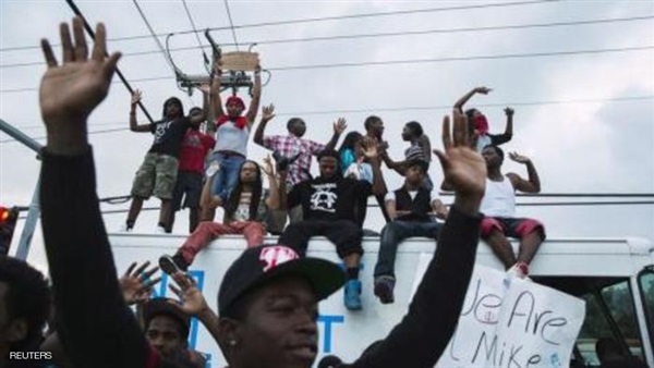 تحقيق في «بوسطن» بشأن تجاهل مدرسة لاتينية لحوادث عنصرية