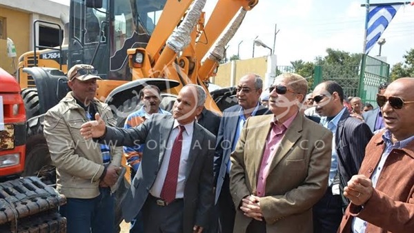 بالصور.. محافظ الإسماعيلية يتفقد جهاز مشروع تحسين الأراضي بالصور.. محافظ الإسماعيلية يتفقد جهاز مشروع تحسين الأراضي
