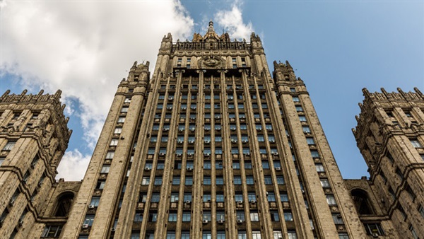 الخارجية الروسية: تمديد العقوبات الأمريكية ضد روسيا يقوض التعاون